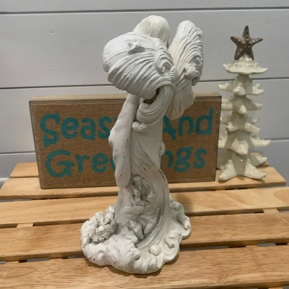 Coastal beach holiday decor- Star fish tree, holiday sign, and sea angel. - Picture 4 of 15